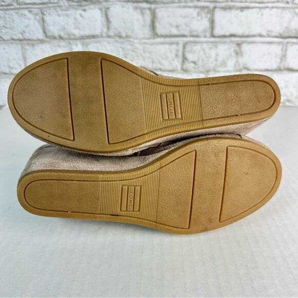 TOMS Booties Wedge Heel Suede Lace Up Ankle Boot Gray Brown 7 - Picture 3 of 13